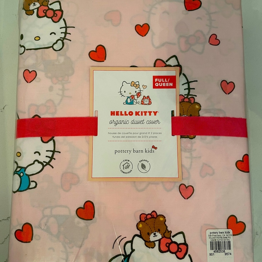 Pottery Barn Kids Hello Kitty Queen Duvet cover